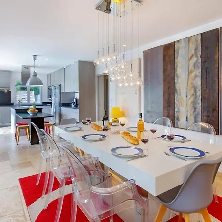 Les Lavandieres By ボルム・レ・ミモザ