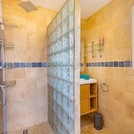 Les Lavandieres By ヴィラ *