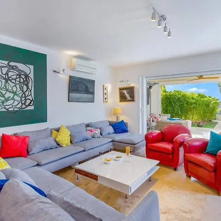 ヴィラ Les Lavandieres By *